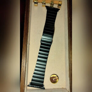 Platinum iWatch band